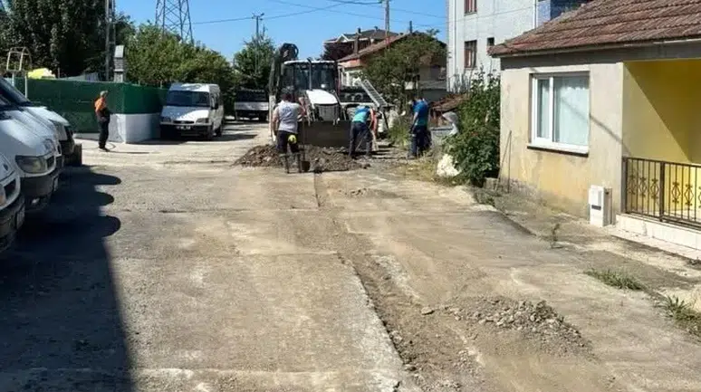 Trabzon'da İçme Suyu Altyapısı Güçleniyor: TİSKİ Üç Mahallede Çalışmalarını Tamamladı