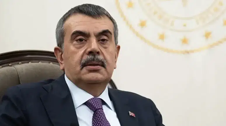 Bakan Tekin: "Haçlı Seferleri Terimi Artık Eğitim Müfredatında Yer Almıyor"