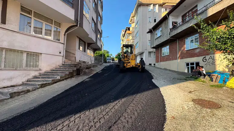 Hopa’nın Dört Bir Yanında Belediye Çalışmaları Sürüyor