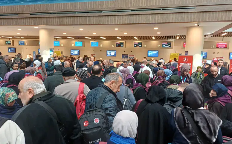 Özel Rize 1. Tur Umrecileri Dualarla Kutsal Topraklara Uğurlandı