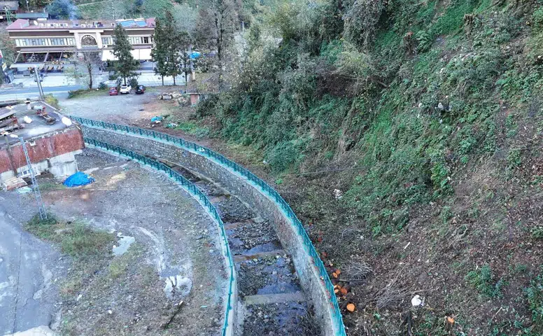 Rize Çamlıhemşin’de Hoşdere Deresi Taşkın Riskine Karşı Islah Edildi