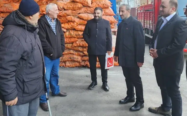 Halkın sorunlarını dinleyen Saadet Partisi, ekonomik sıkıntılara çözüm arıyor