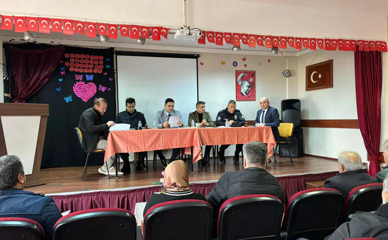 Okul güvenliği için kritik toplantı: Kaymakam Gürsoy liderliğinde tedbirler belirlendi