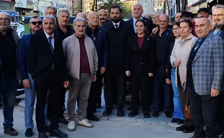 İYİ Parti Genel Başkan Yardımcısı Ayyüce Türkeş Ardeşen’de Esnafın Sorunlarını Dinledi