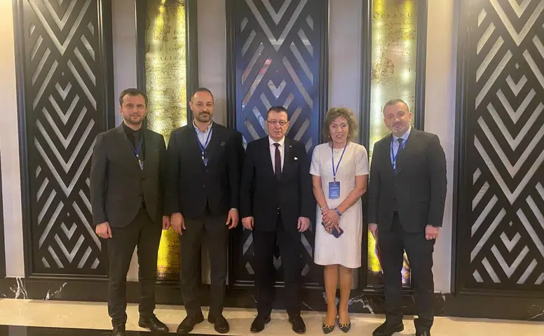 Afet ve Acil Durumlarda Hizmet Sürekliliği Eğitiminde Rize’ye Plaket