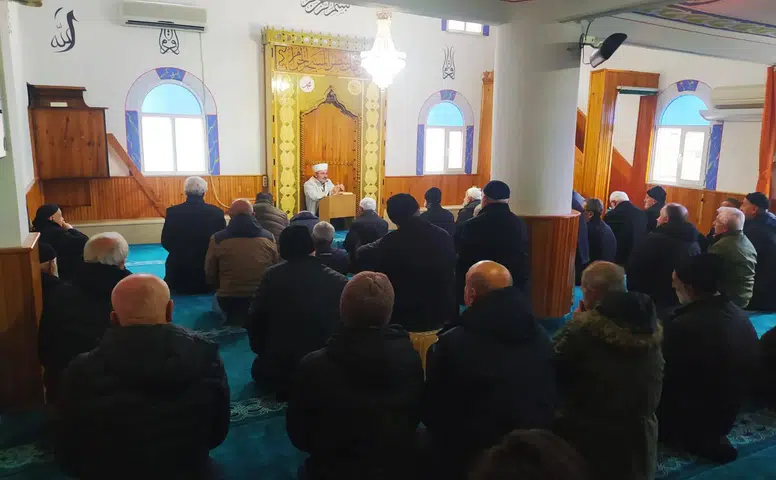 Ardeşen Müftüsü Görmüş, Lütfiye Yanoğlu'nun cenaze merasiminde dualarla veda etti