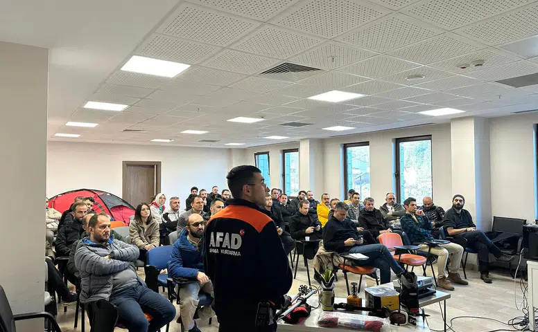 Recep Tayyip Erdoğan Üniversitesi Personeline Afet Eğitimleri Verildi