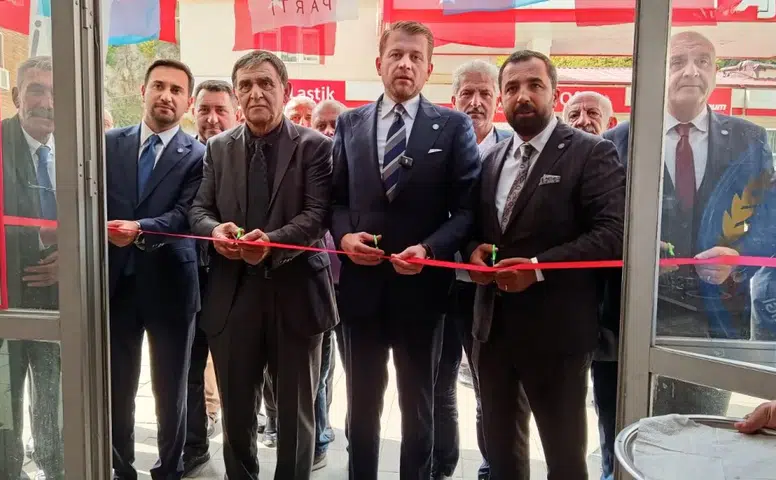 İYİ Parti İkizdere İlçe Başkanlığının Yeni Hizmet Binası Açıldı
