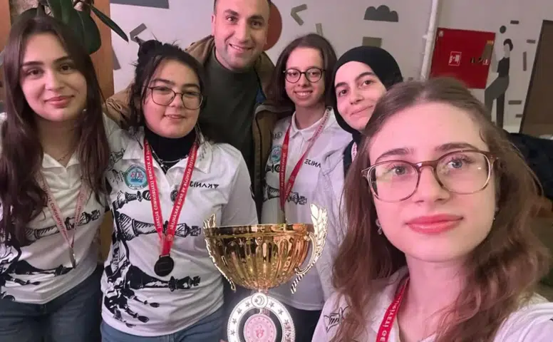 Rize TOBB Fen Lisesi Satrançta İl Birincisi Oldu