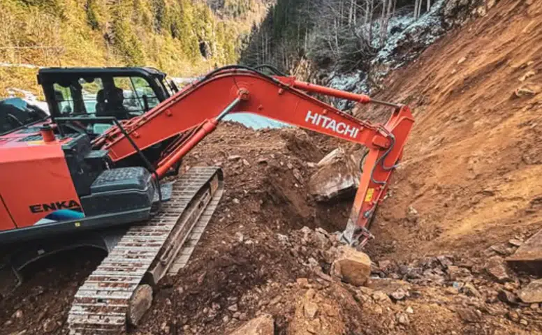 Rize’de Heyelan Paniği: İkizdere-Cimil Yolu Yeniden Ulaşıma Açıldı