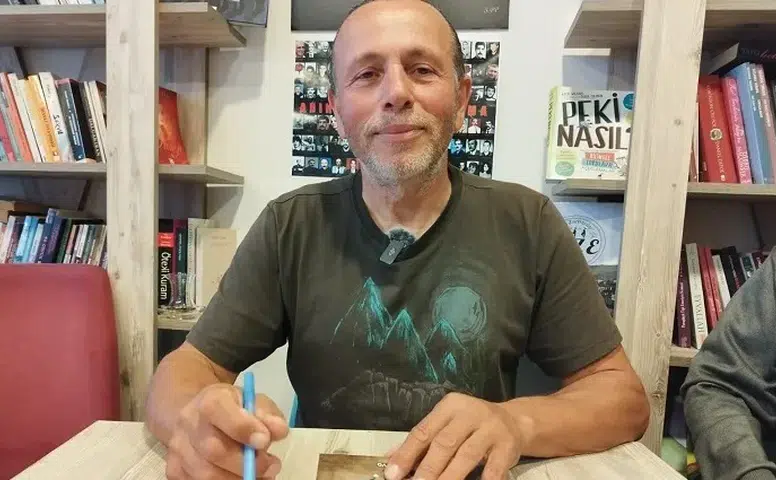 Rizeli Yazar Emin Ali Kalcıoğlu Trabzon’da Okurlarıyla Buluşuyor