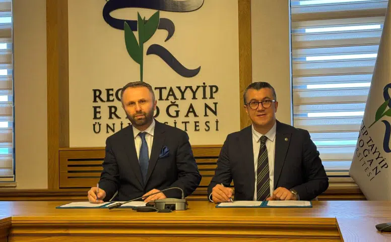 Recep Tayyip Erdoğan Üniversitesi ile TÜSEB Arasında Eğitim ve Simülasyon Alanında İş Birliği Protokolü İmzalandı