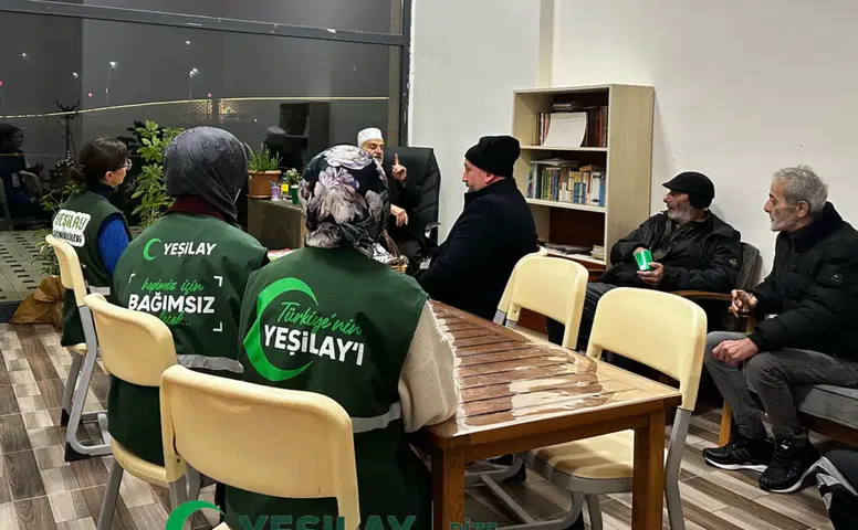 Rize Yeşilay Kadın Komisyonu’ndan Güneysu’da Teravih Sonrası Bilgilendirme Buluşması