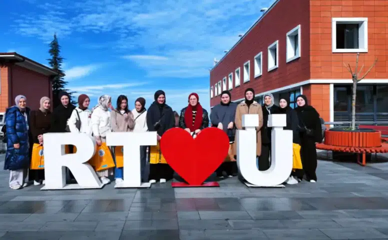 Recep Tayyip Erdoğan Üniversitesi’nde Üniversite Bölüm Tanıtım Günleri Düzenlendi