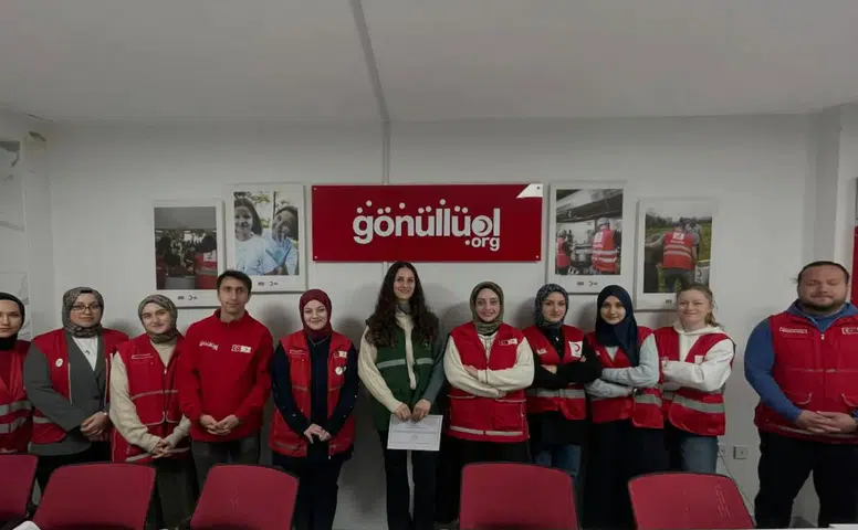 Rize Yeşilay’dan Genç Kızılay Gönüllülerine Tütün Bağımlılığı Eğitimi