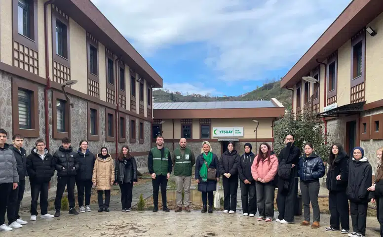 Rize Yeşilay Kampüsü’nde Öğrencilere Bağımlılıkla Mücadele Eğitimi