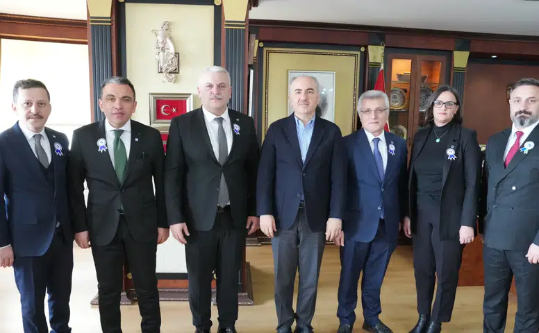 Muhasebe Haftası’nda Rize Belediye Başkanı Rahmi Metin’e Anlamlı Ziyaret