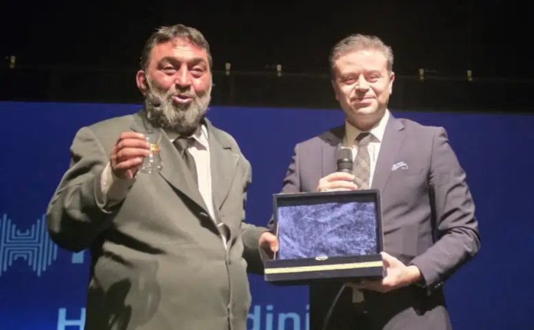 Rize’de Firavunla Yüz Yüze Tiyatro Oyunu Öğrencilerle Buluştu