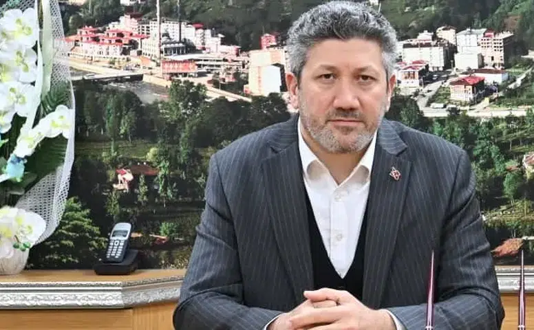 Güneysu Belediye Başkanı Rıfat ÖZER, Ramazan Bayramı dolayısıyla bir mesaj yayımladı