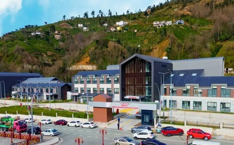 Güneysu Tenzile Erdoğan Devlet Hastanesi Hasta Kabulüne Başladı