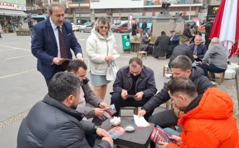 CHP Rize'de emekliler için mektup dağıttı, maaş artışı vaadi gündemde