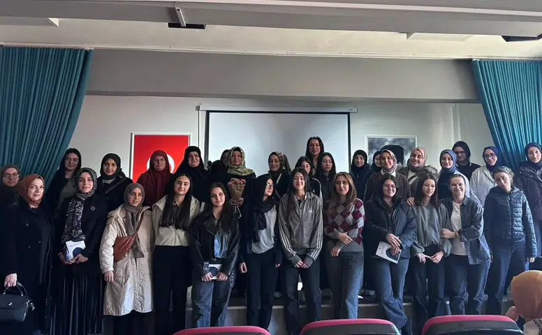 Rize İl Müftü Yardımcısı Fevziye Durak’tan Öğrencilere Ramazan Söyleşisi