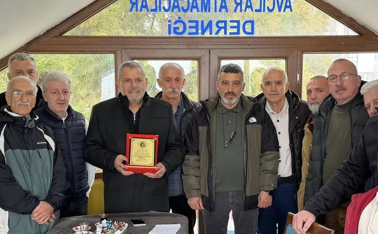 CHP Rize Milletvekili Tahsin Ocaklı, Fındıklı'daki Avcılar ve Atmacacılar Derneği'ni ziyaret etti