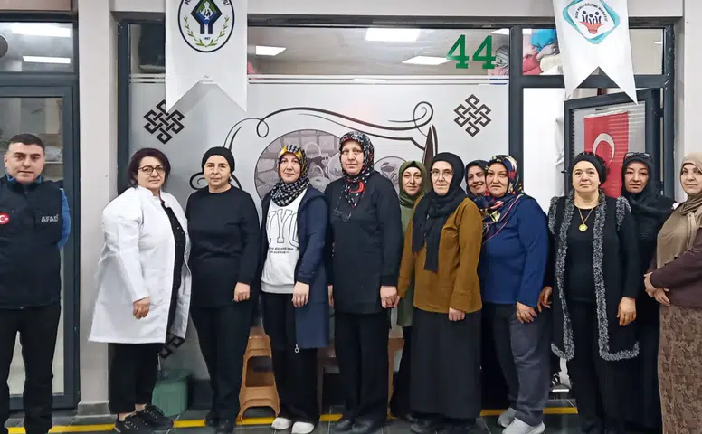 Rize Belediyesi Kadın Koordinasyon Merkezi’nde Bilinçlendirme Eğitimleri Düzenlendi