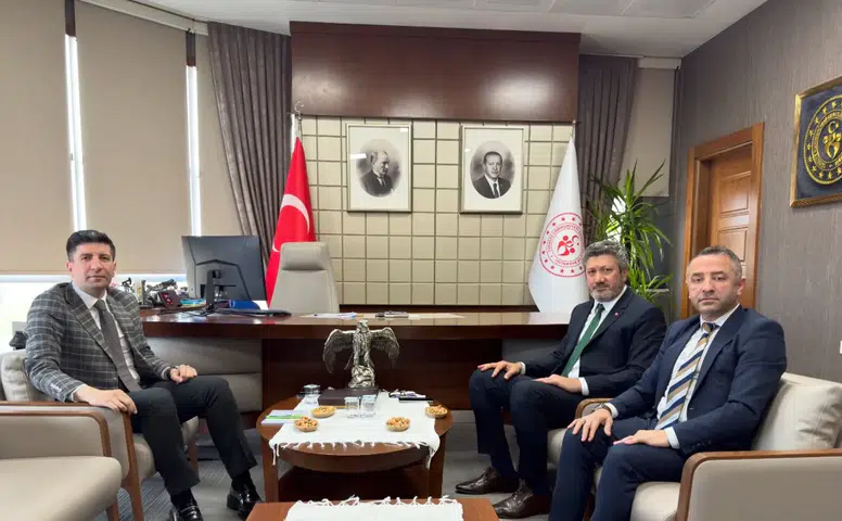 Güneysu'da Gençlik ve Spor Projeleri: Yeni Tesislerle Gelecek Vurgusu!