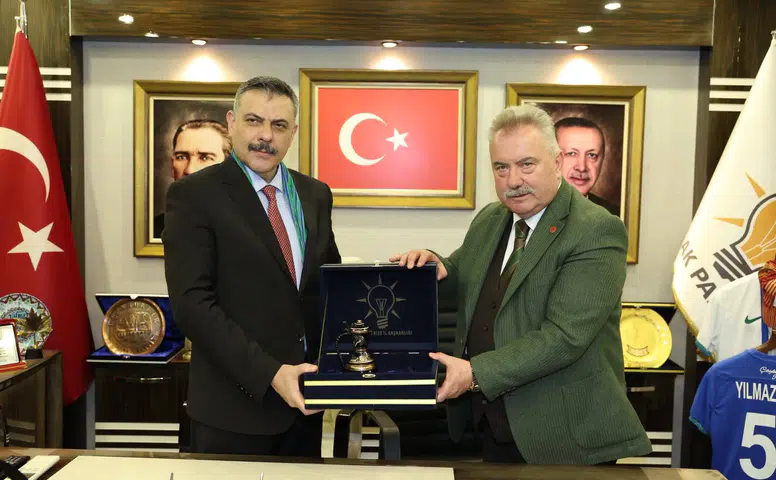 İçişleri Bakanı Mustafa Çiftçi AK Parti Pazar İlçe Başkanlığı’nı Ziyaret Etti