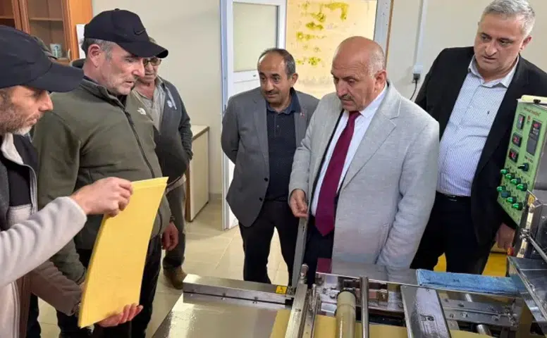 Rize’de İlk ve Tek: Petek Mum Üretim Tesisi Madenli’de Hizmete Girdi