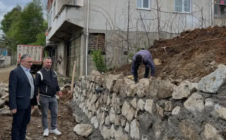 Kalkandere’de Tehlikeli Viraj Tarih Oluyor: Yol Genişletme Çalışmalarında Sona Gelindi