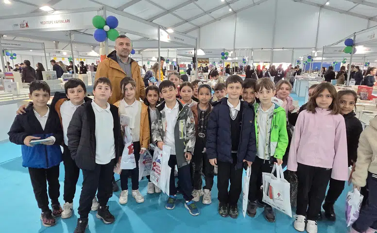 Rize Kitap Fuarı’nda Öğrenci Yoğunluğu: Altıncı Gün Coşkusu Sürüyor
