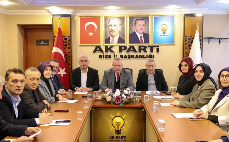 AK Parti Rize’de Belediye Meclisi Grup Toplantısı Gerçekleştirildi