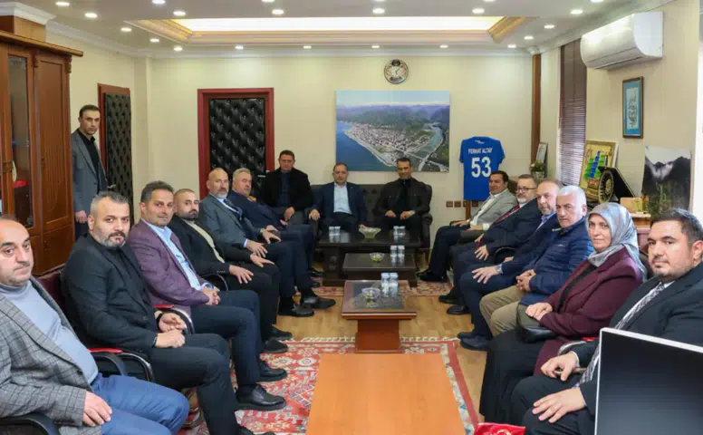 AK Parti Heyetinden Ardeşen Kaymakamı Ferhat Altay’a Ziyaret