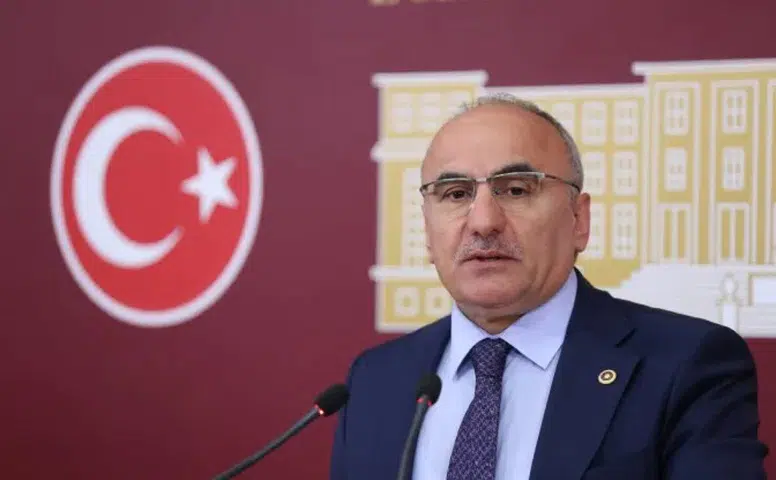 Mertoğlu, Ardeşen'deki maden ihalesinden halkın talepleriyle vazgeçildiğini açıkladı