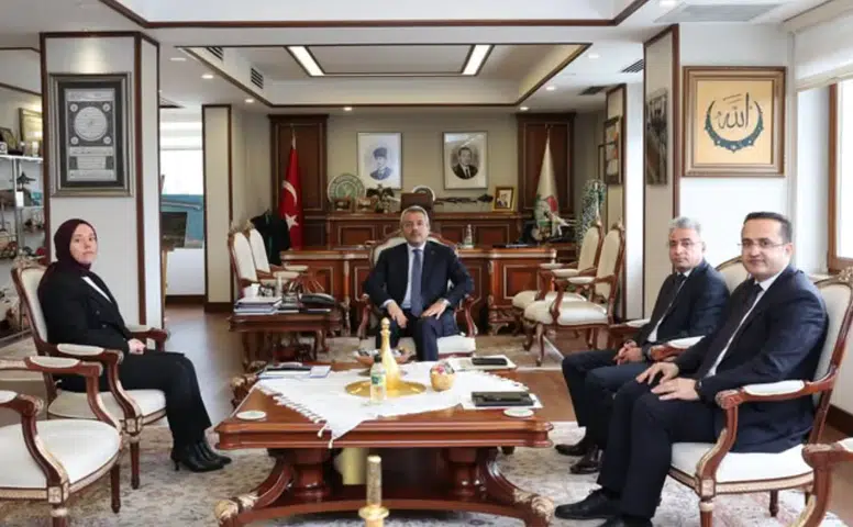 Rize Valiliği’nde Haftalık Değerlendirme Toplantısı: Kamu Hizmetleri ve Yatırımlar Masaya Yatırıldı