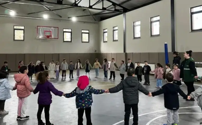 Rize'de Yeşilay, minik öğrencilere sağlıklı yaşam eğitimi ve eğlenceli etkinlikler sundu