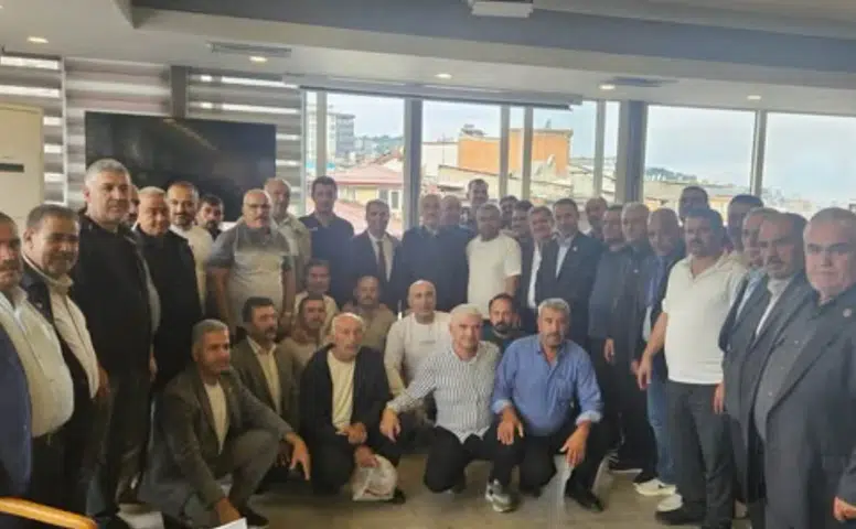 Rize Belediye Başkanı Rahmi Metin, Gaziantep'ten Gelen 60 Kişilik Muhtar Heyetini Ağırladı