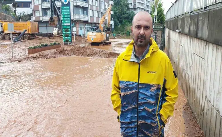 Saffet Mete Yağmura Rağmen Sahada