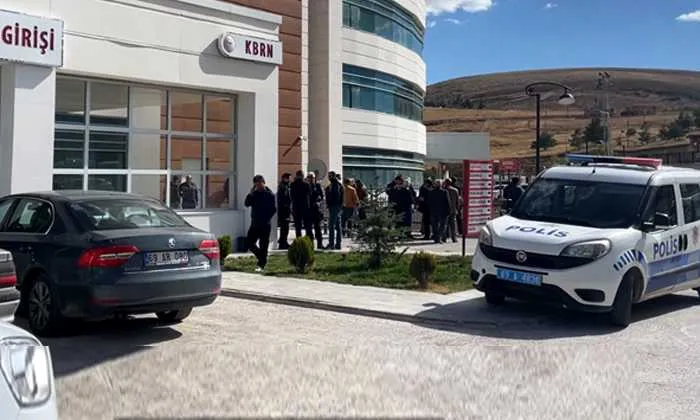 Bayburt’ta kardeşi tarafından silahla vurulan kadın öldü eşi ağır yaralandı