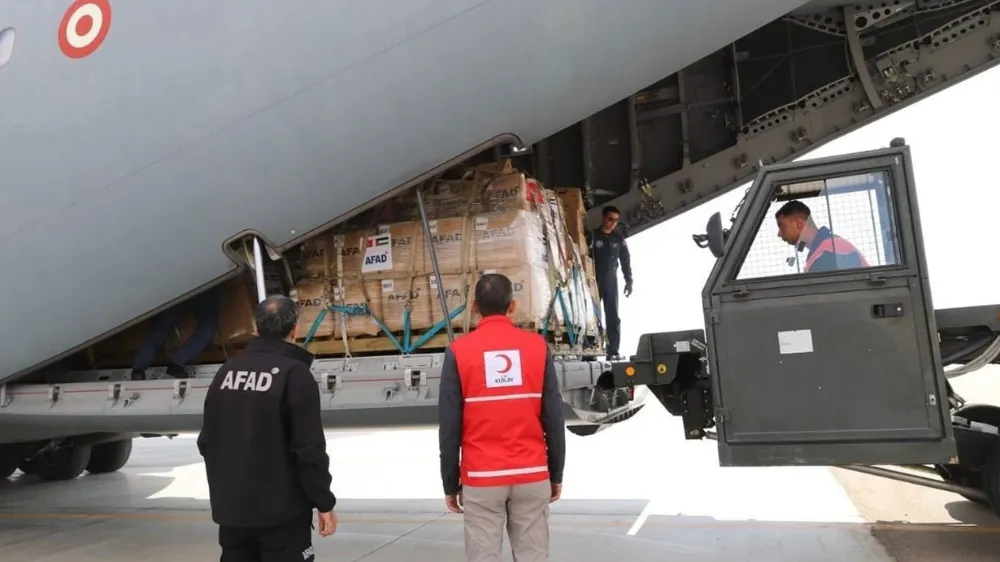 Türkiye’nin Gazze için gönderdiği yardım malzemelerini taşıyan ikinci uçak Mısır’a ulaştı