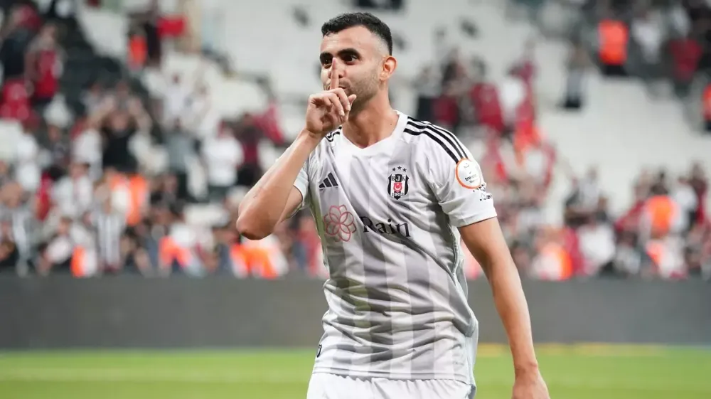 Rachid Ghezzal antrenmanların yıldızı 