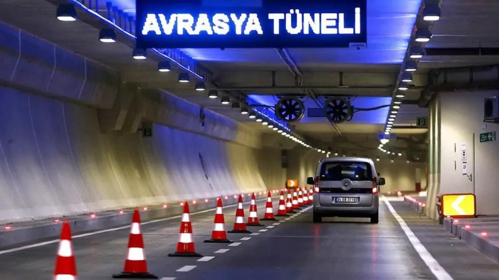 Avrasya Tüneli geçici olarak çift yönlü olarak trafiğe kapatıldı