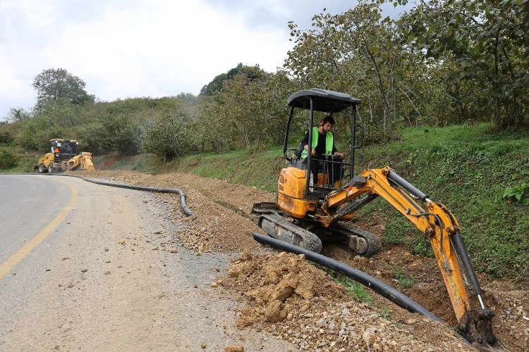 Ünye’nin içme suyu hattını yeniliyor