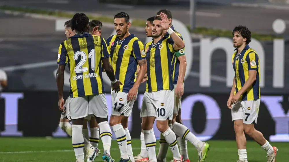 Fenerbahçe fişi ilk yarıda çekti!