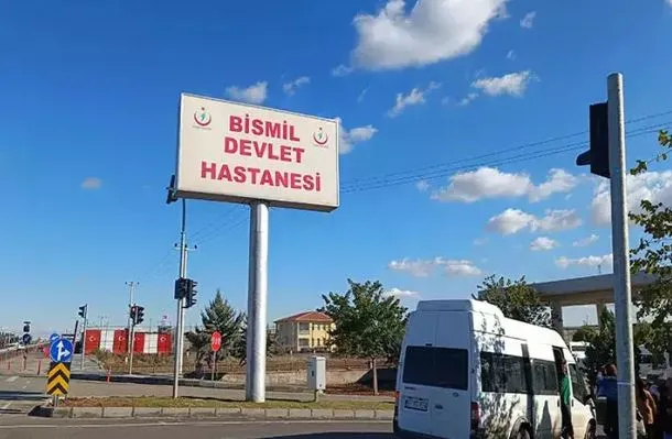 Hastanede kayıt dışı estetik ameliyatı yapan 2