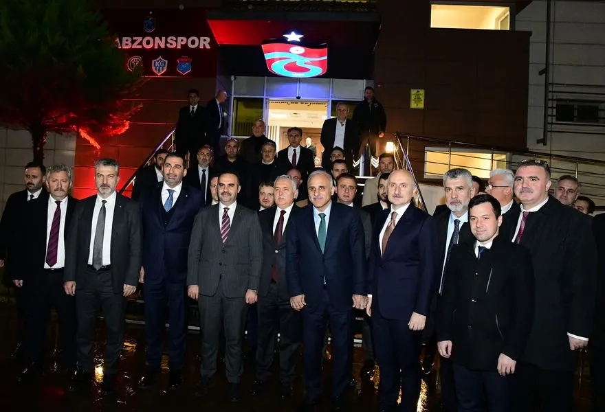 Sanayi ve Teknoloji Bakanı Mehmet Fatih Kacır ve AK Parti Trabzon Milletvekilleri Trabzonspor