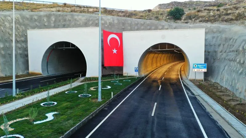 Türkiye, köprü ve tünellerle ulaşımda çığır açtı