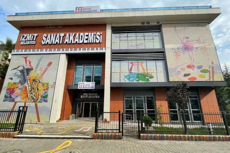 İzmit Sanat Akademisi